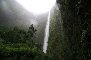 Hiilawe Falls Waterfalls of Hawaii - Hiilawe Falls